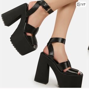 NIB Lemon Drop Lycra Heel